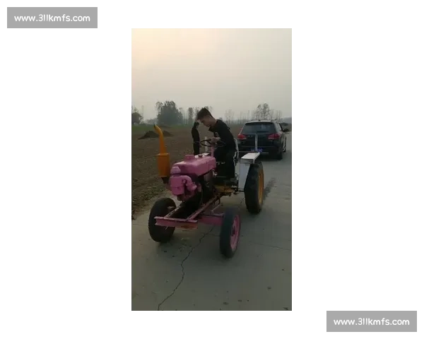 拖拉机拔河比赛激烈对决谁能力拔山兮气盖世精彩瞬间全纪录 拖拉机拔河比赛激烈对决谁能力拔山兮气盖世精彩瞬间全纪录